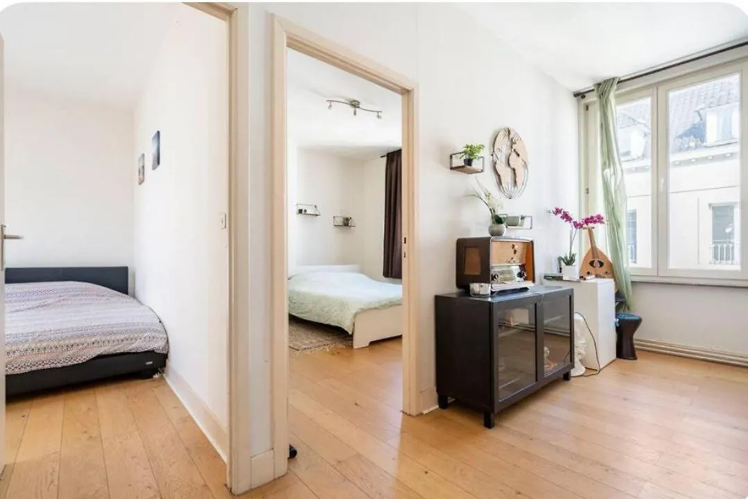 Place De La Liberte 2 Bedroom Apartment Brussels